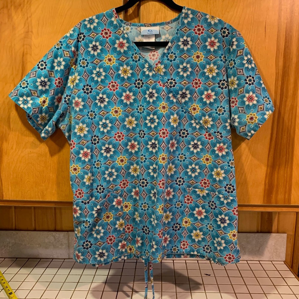 SB Scrub print top size XL